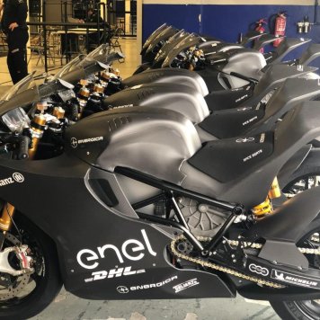 40b590579b33a43f6ee680e9cf5496a1a52536eb-img-20181122-wa0003