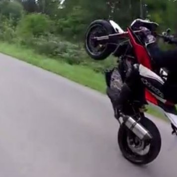 2017-09-08 18_48_48-The Passion #5 __ Suzuki GSX-R __ Husqvarna Nuda R __ (Giraffe Squad - Wait For 